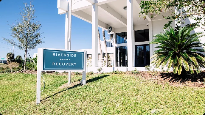 Riverside Recovery sign and Tampa facility entrance